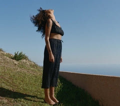 HMD -- RENEE TOP -- BLACK