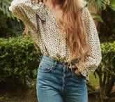 HMD -- SEYCHELLE TOP -- WILD BAYBERRY BLOOM