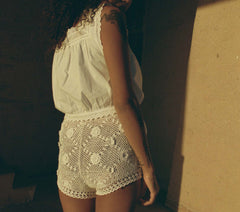 HMD -- TILLIE TOP -- POWDER