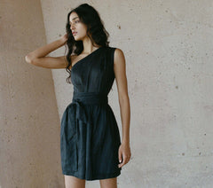 HMD -- YVONNE DRESS -- BLACK