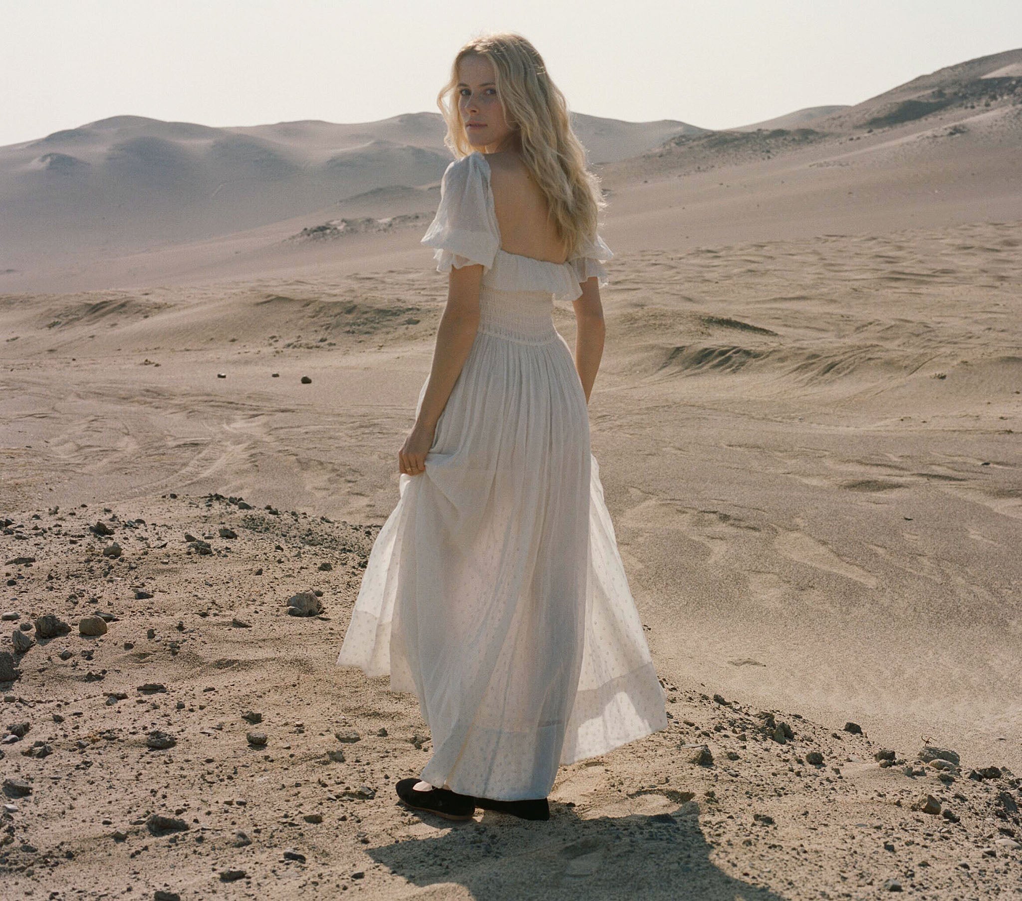 HMD -- SOL DRESS -- SALT