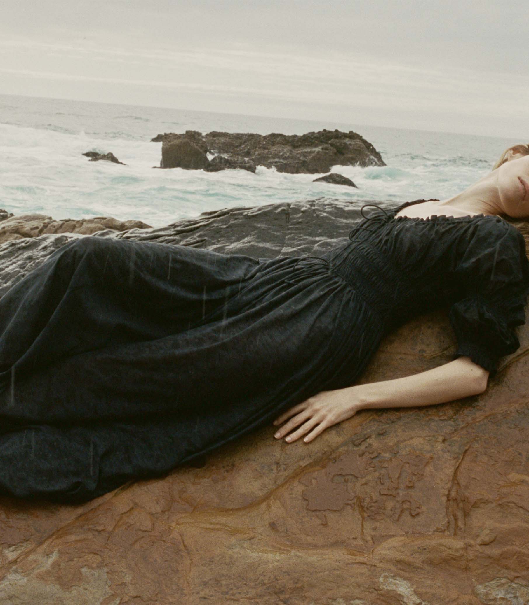 HMD -- ISCHIA DRESS -- NAVY