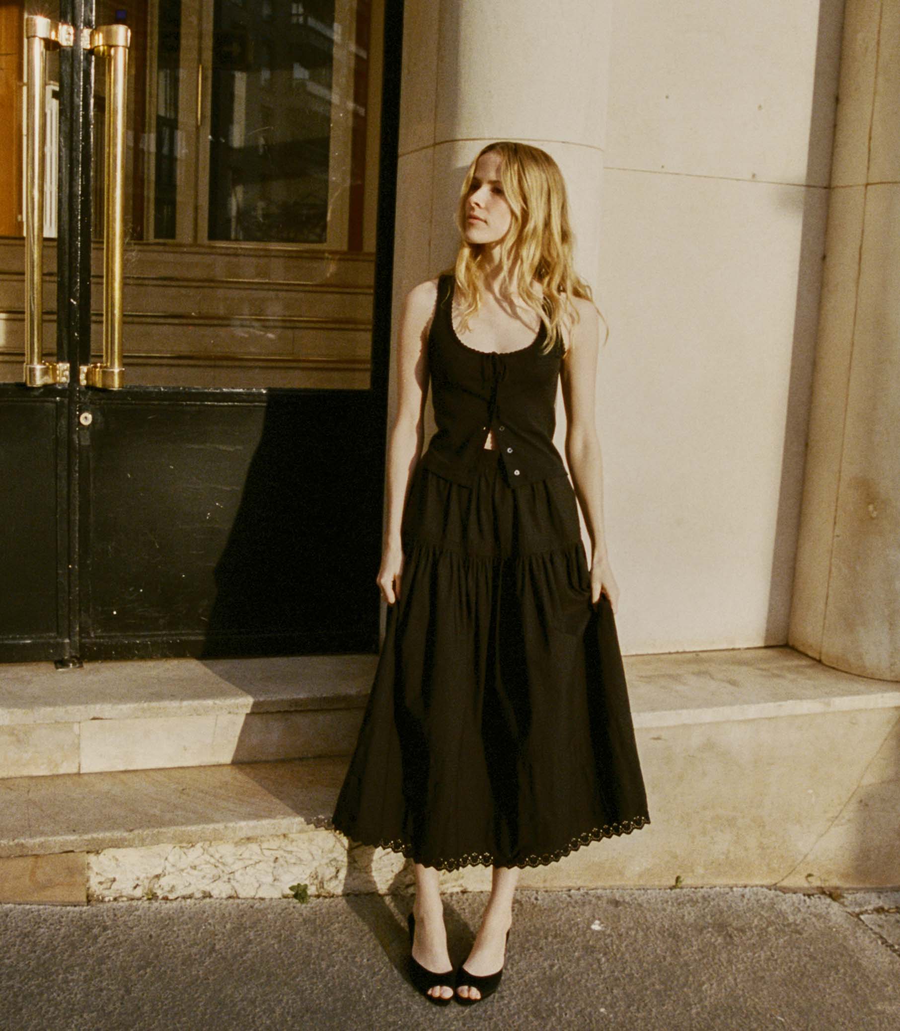 HMD -- SEBASTIANE SKIRT -- BLACK