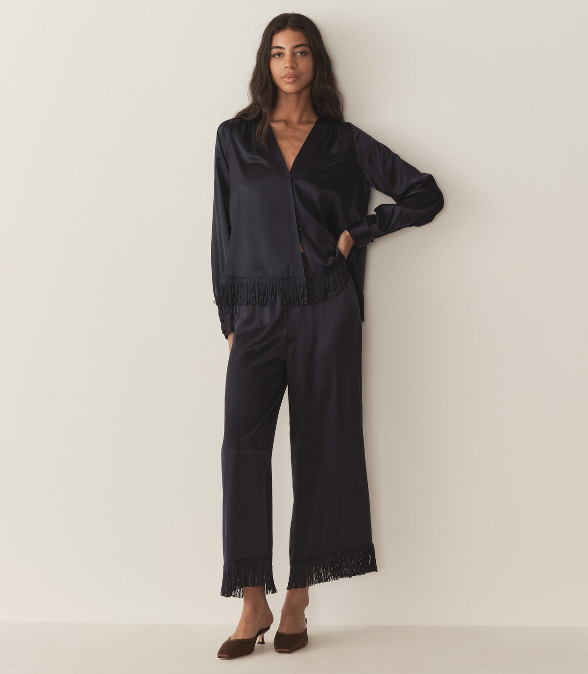 HMD -- CANDACE TOP -- DEEP NAVY