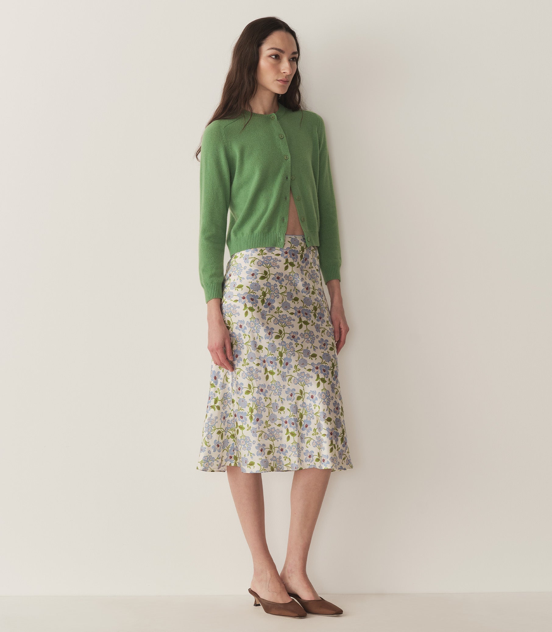 HMD -- ELOWENA SKIRT -- IVORY STRAWBERRY MOON FLORAL