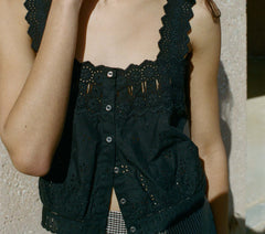 HMD -- ESTELLE TOP -- BLACK