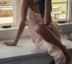 HMD -- EVON DRESS -- PEARL PINK