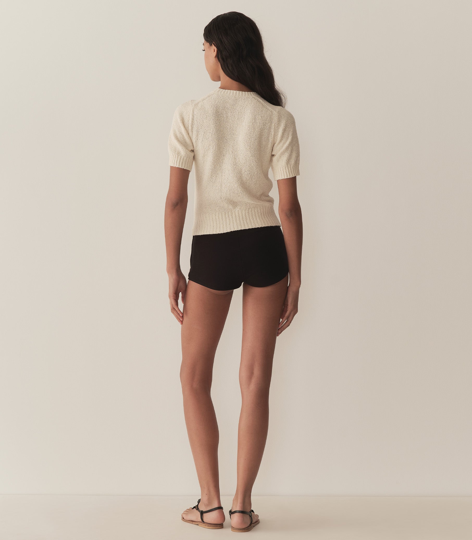 HMD -- LULA SHORT -- BLACK