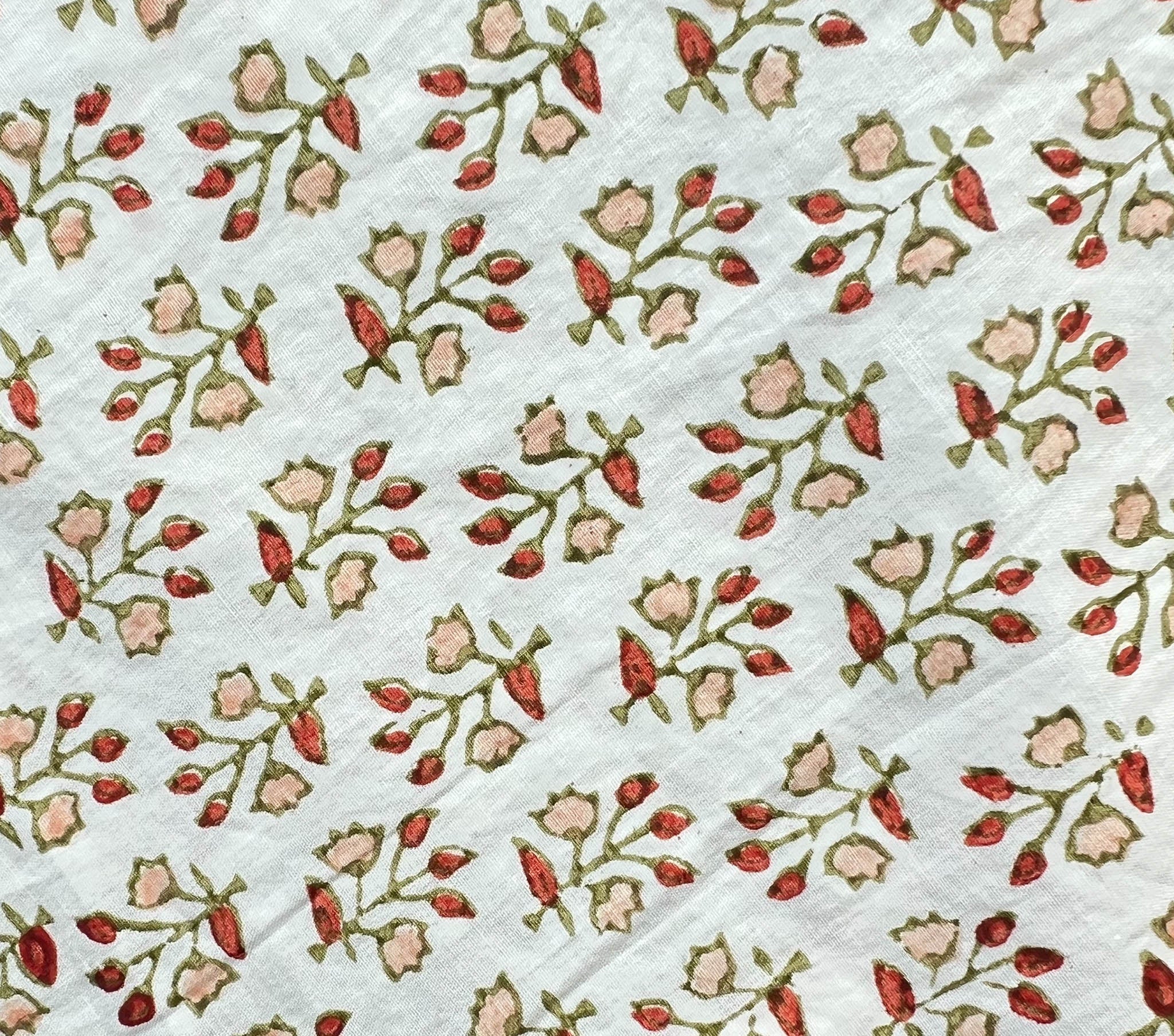 HMD -- JOYCE TOP -- SPRING ELDERBERRY FLORAL