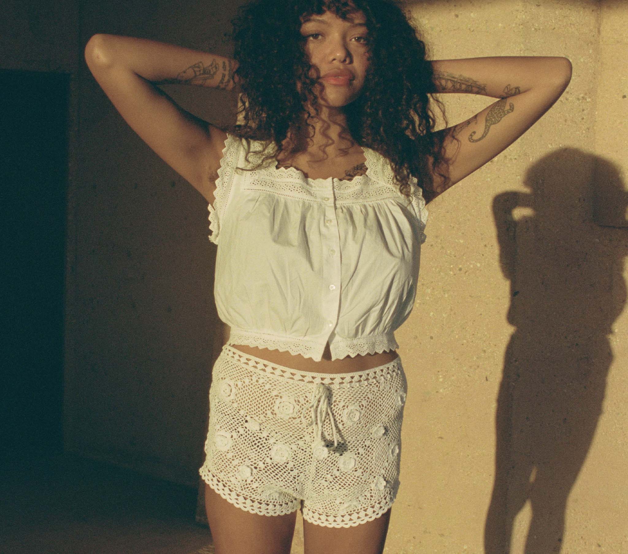 HMD -- TILLIE TOP -- POWDER