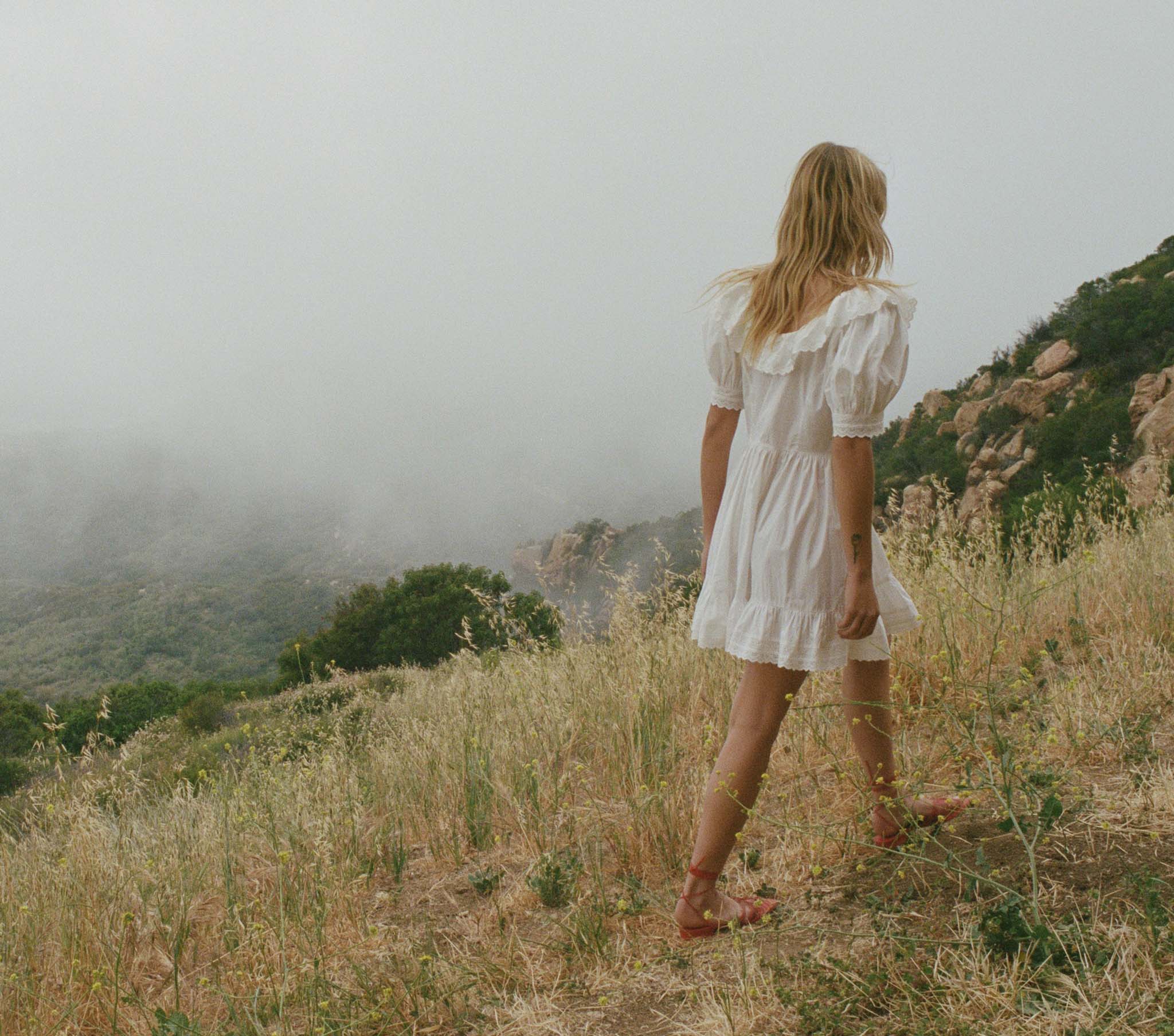 HMD -- WINNIE DRESS -- POWDER