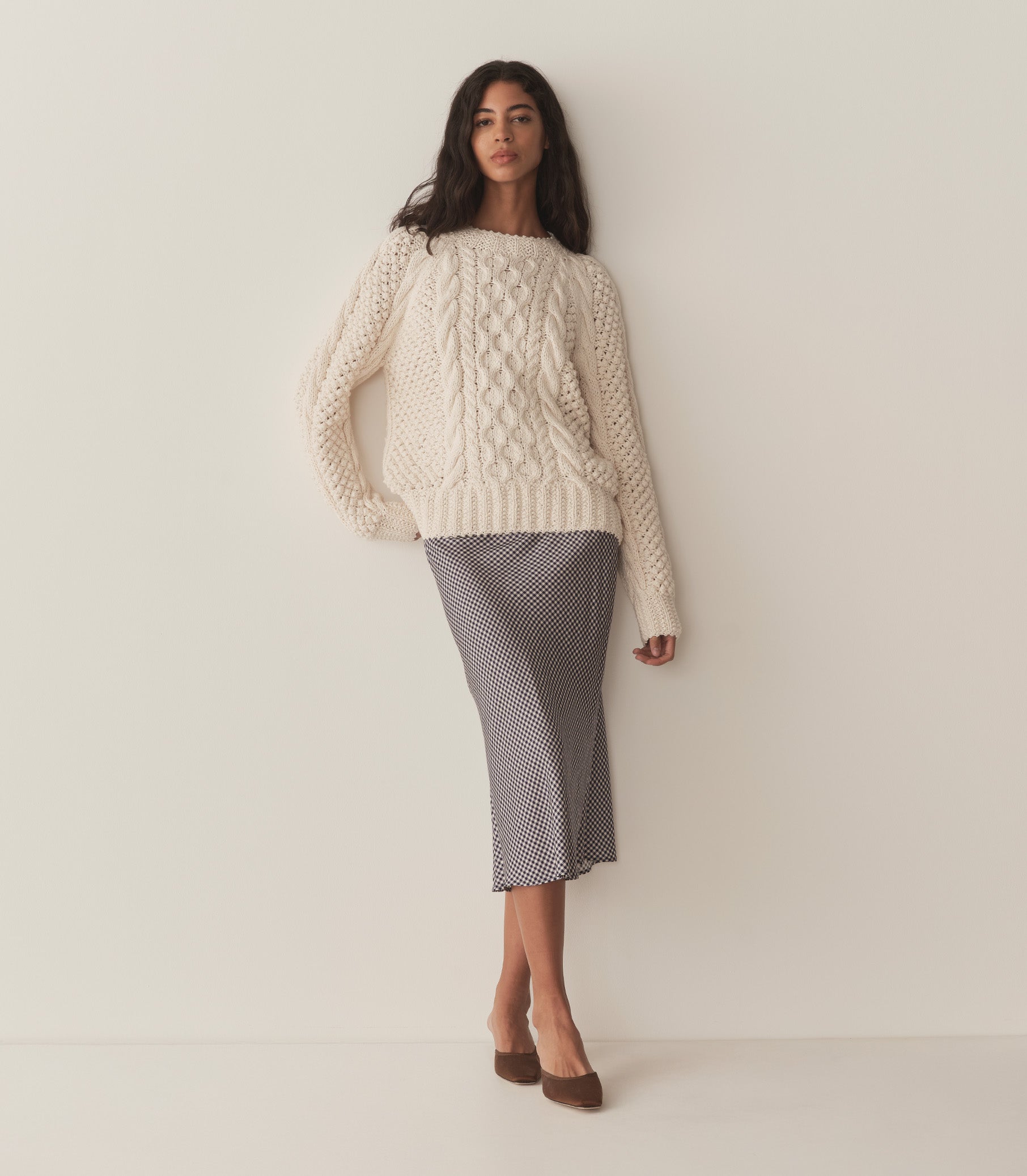 HMD -- WITHROWE SWEATER -- IVORY